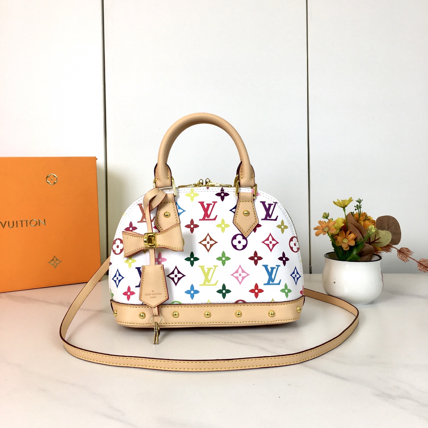 LV bag 462